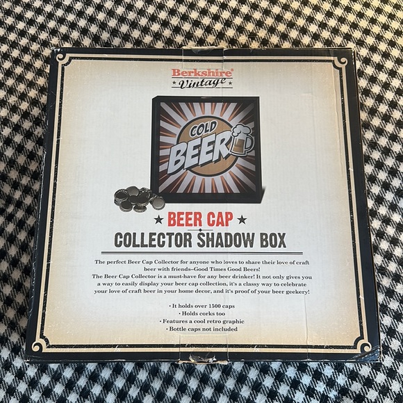 NWT BERKSHIRE VINTAGE BEER CAP COLLECTOR SHADOW BOX - Picture 5 of 5